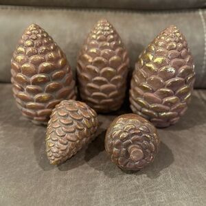 Ceramic Pine Cone Decor Set